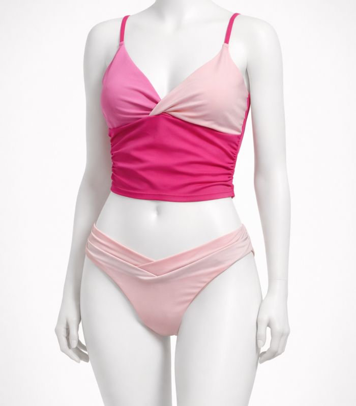 Bikini para mujer color rosa y fucsia con top fruncido de tirantes y panty de cintura alta estilo moderno y cómodo