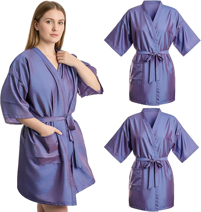 Bata satinada lila para mujer ideal para salón de belleza, spa y uso elegante en casa